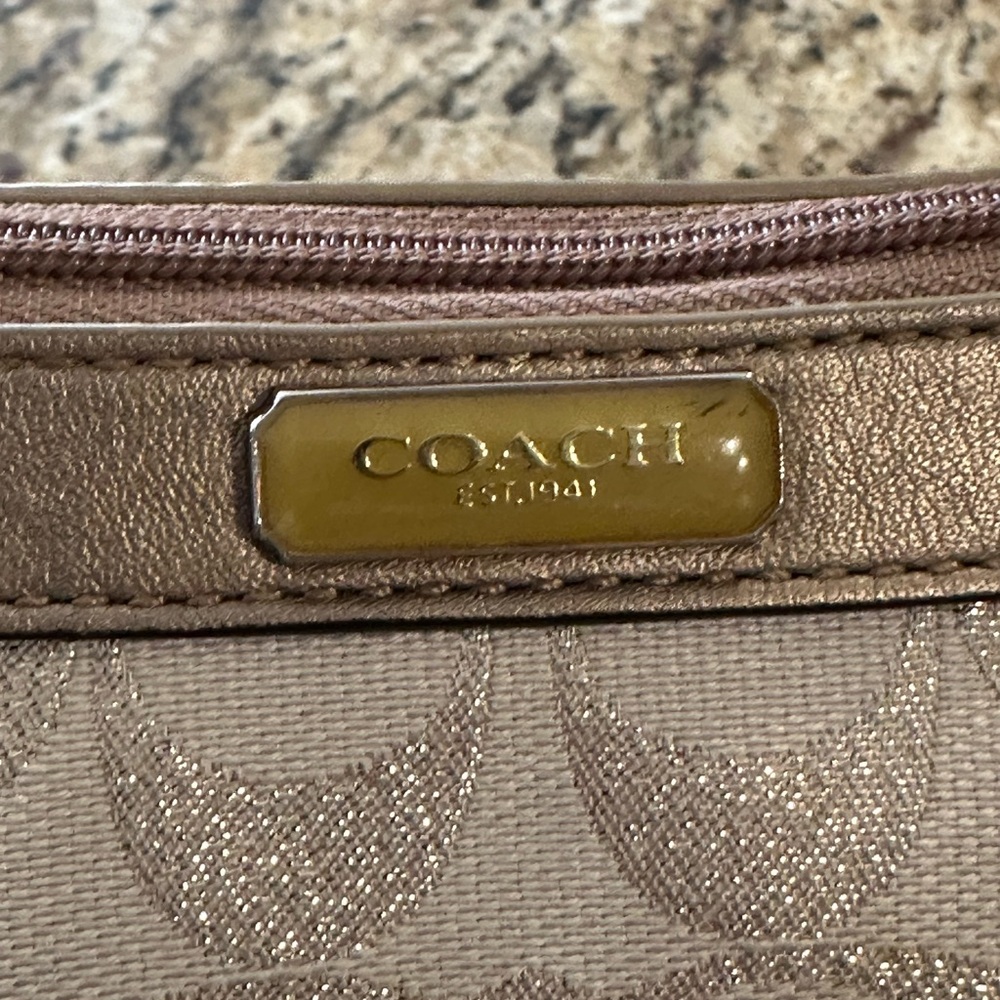 Coach Signature Pleated Wristlet in khaki and gold. EUC - Picture 6 of 12